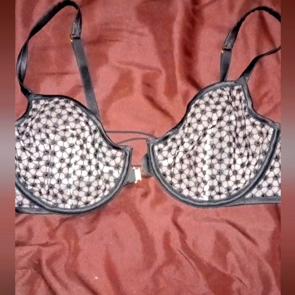 Victoria Secret bra